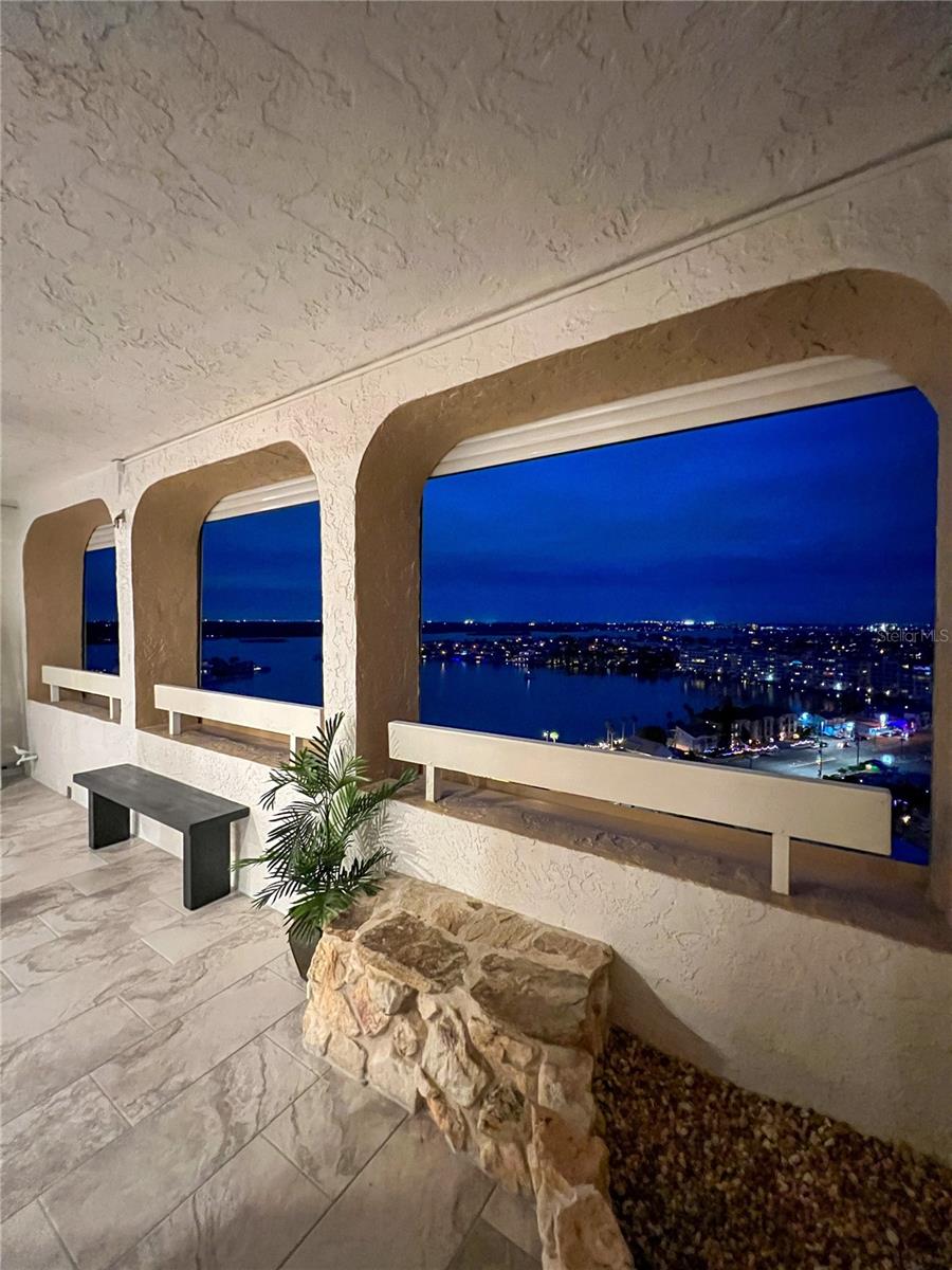 REDINGTON TOWERS 1 CONDO - Residential
