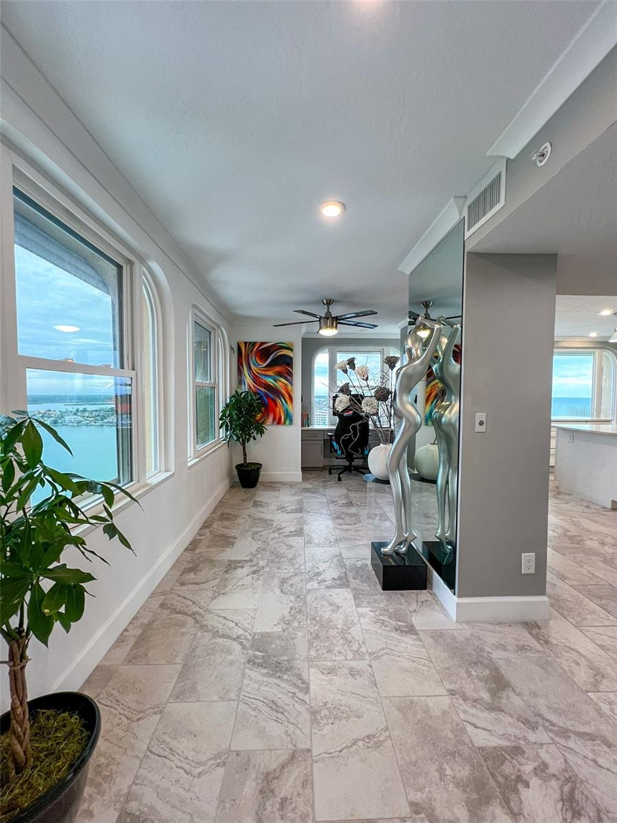 REDINGTON TOWERS 1 CONDO - Residential