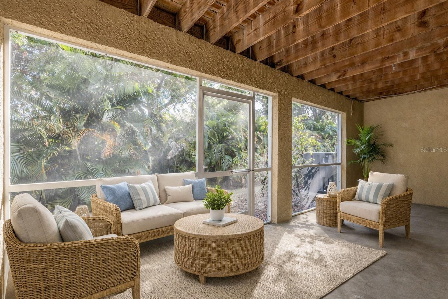 BAYSHORE TWNHS - Residential