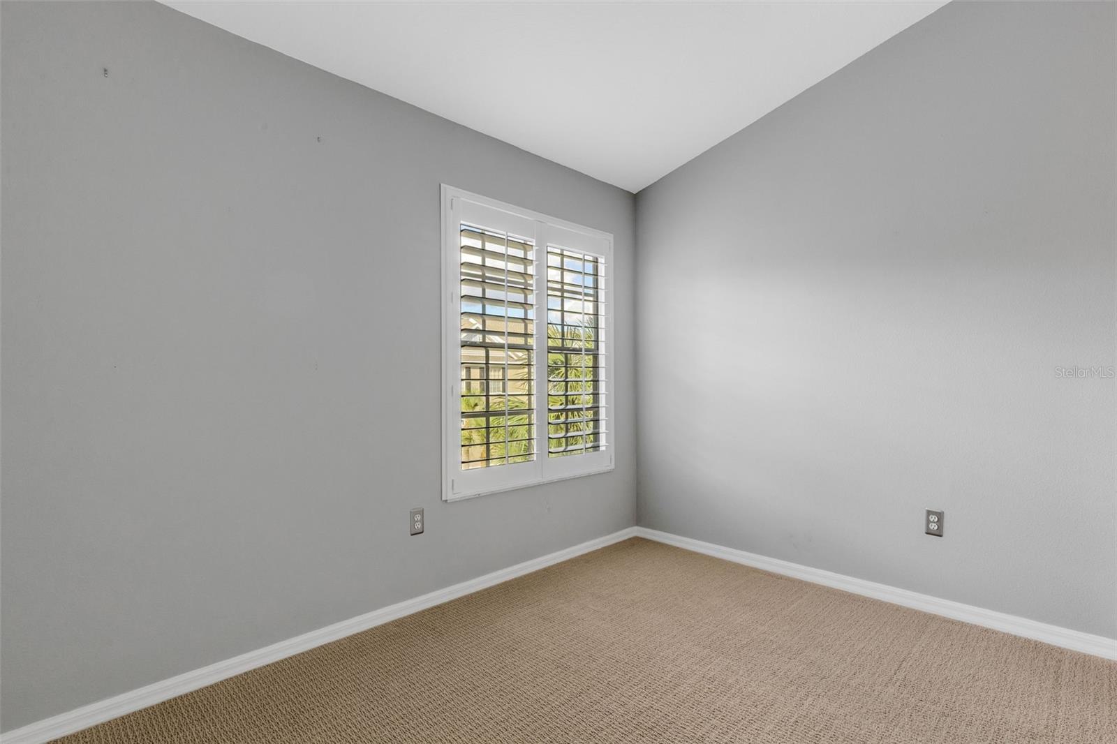 BAYSHORE TWNHS - Residential