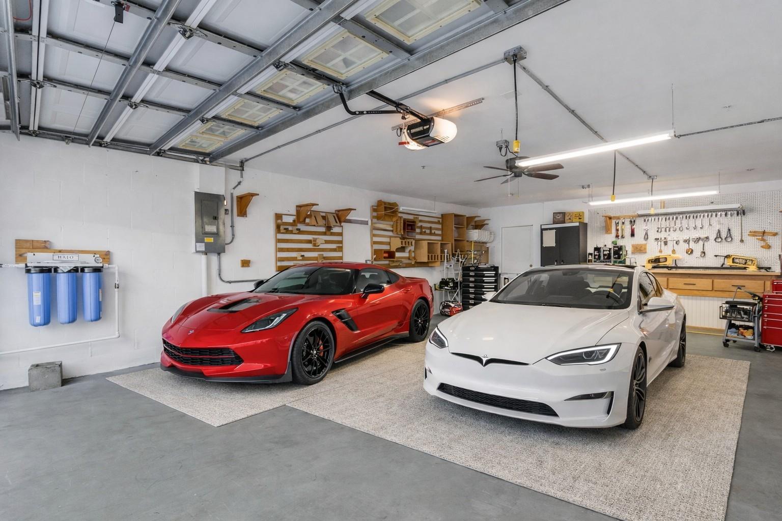 BAYSHORE TWNHS - Residential