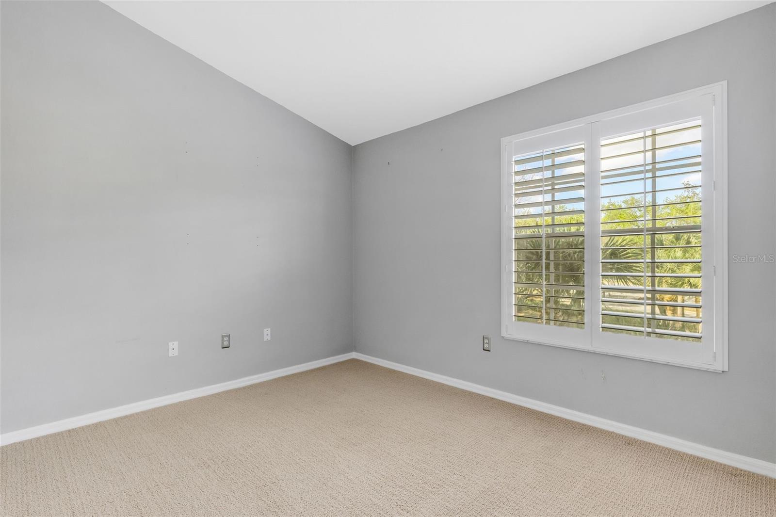 BAYSHORE TWNHS - Residential