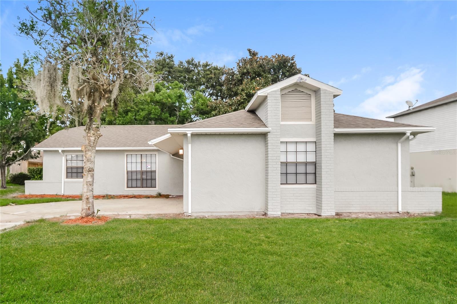 DELTONA LAKES UNIT 41 - Residential Lease