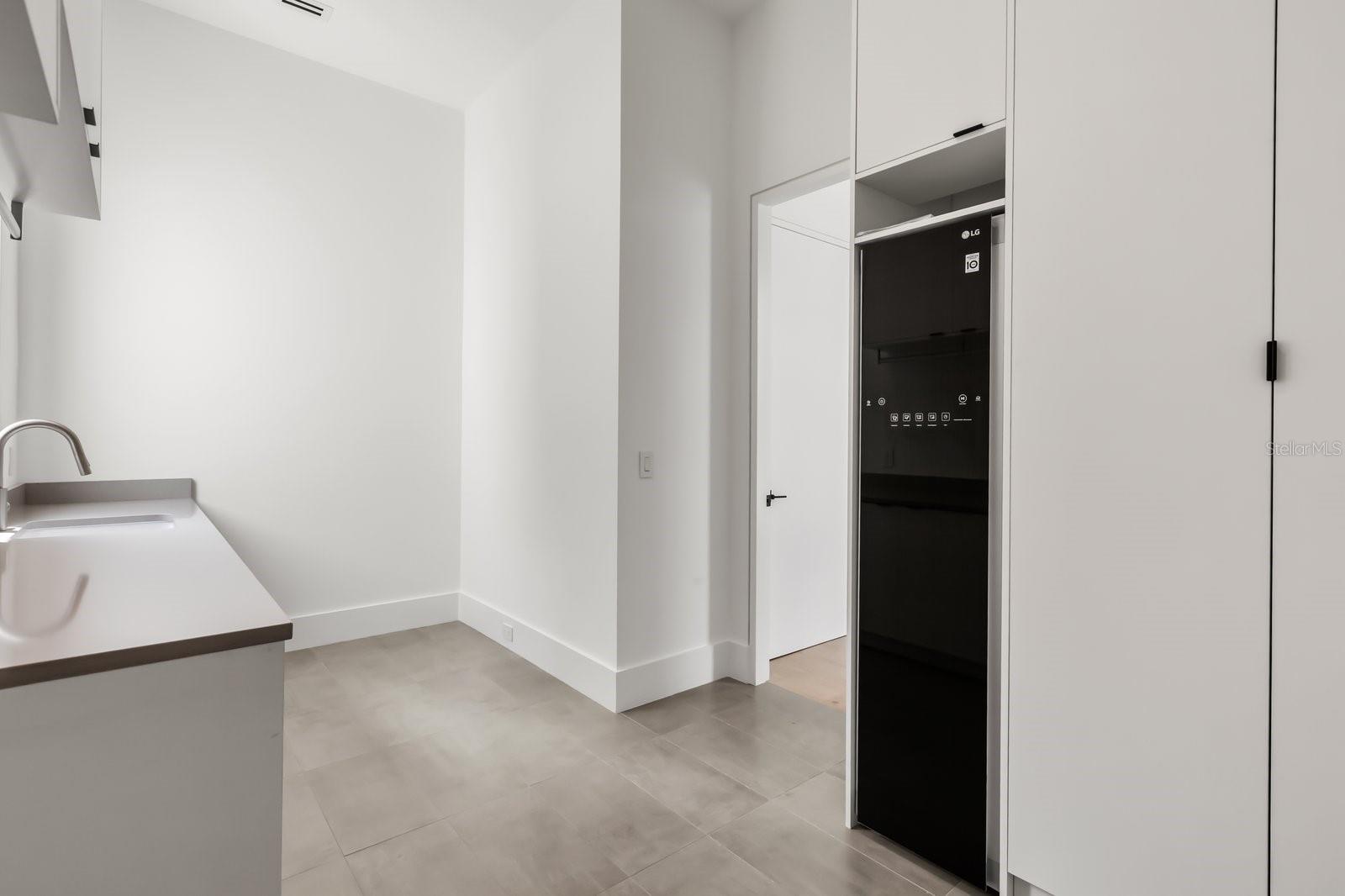 LAKE DOWN RESERVE - Residential