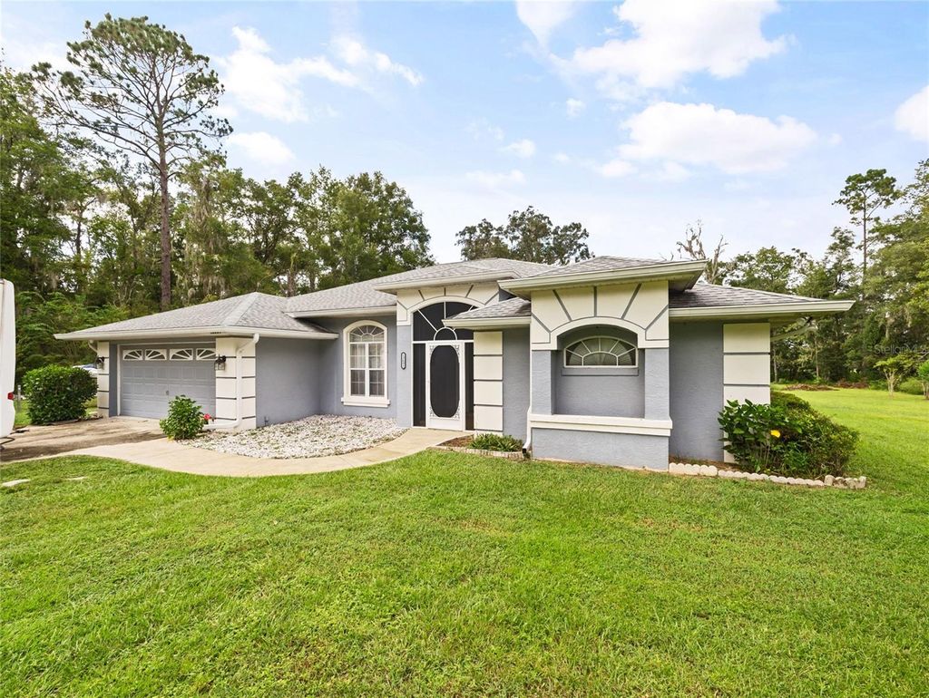 Photo of 13691 SW 49th Place, Ocala, FL 34481 (MLS # OM710760)