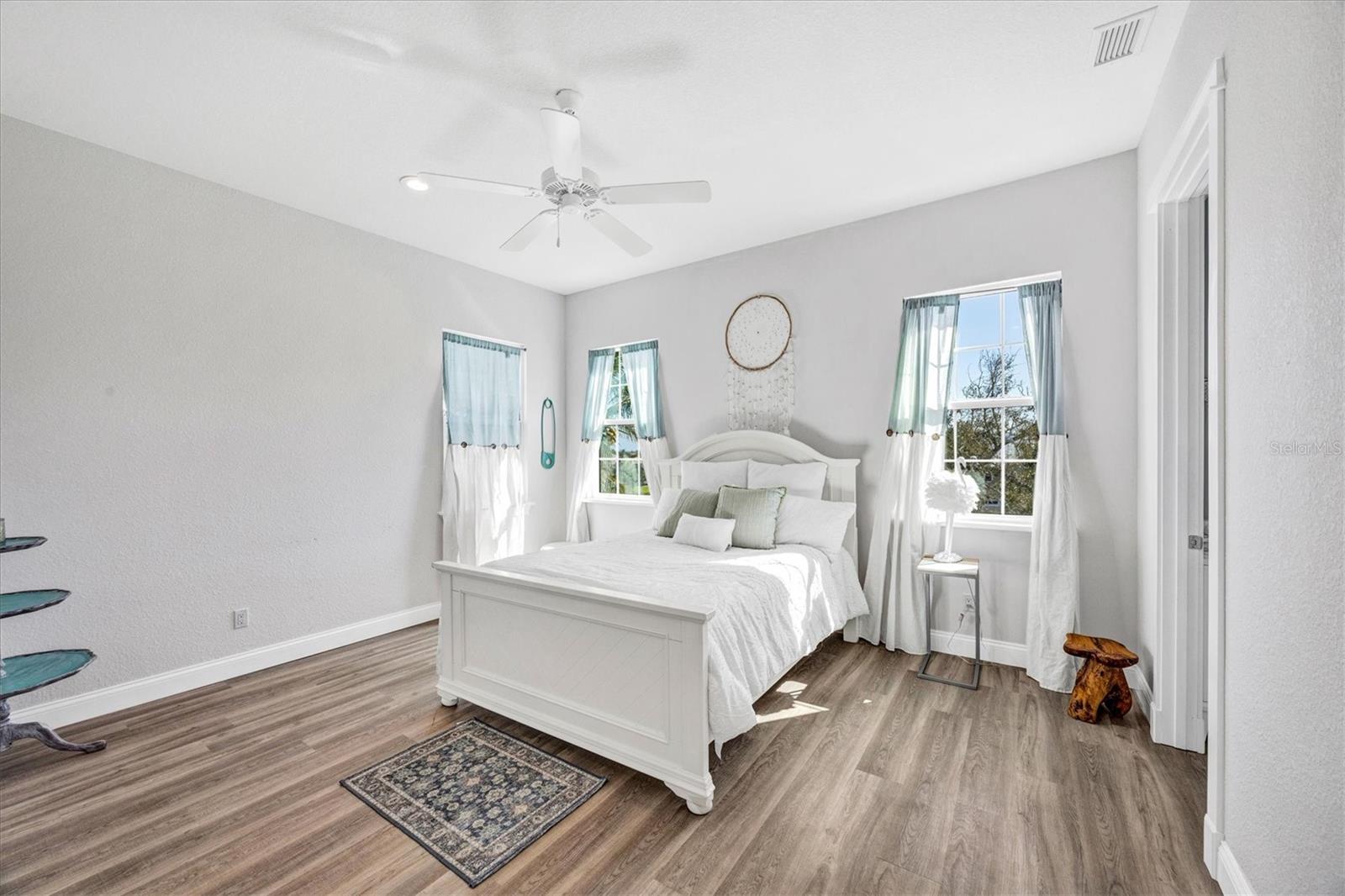 CORAL COVE - Residential