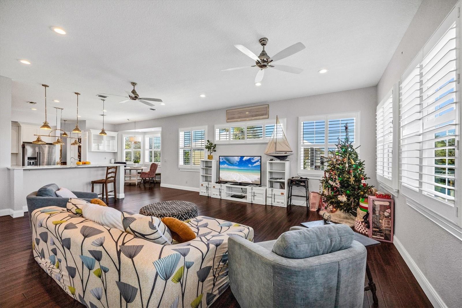 CORAL COVE - Residential