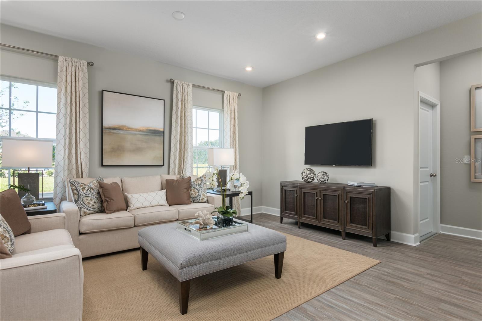 LAKE MATTIE PRESERVE ESTATES - Residential