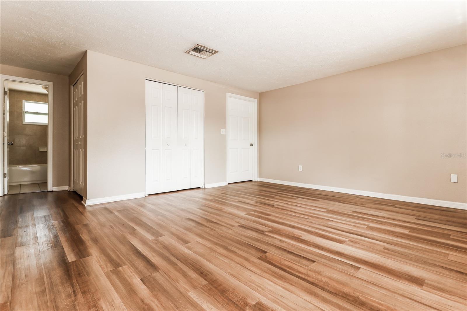 VIRGINIA CITY - Residential Lease