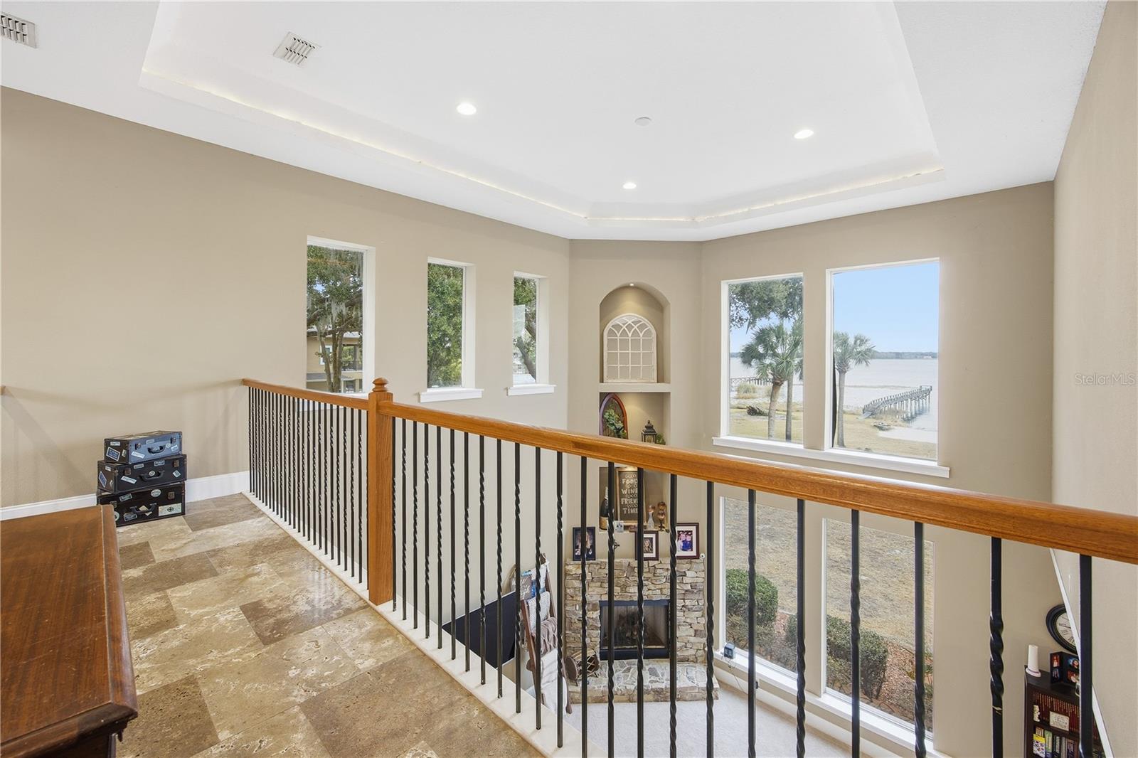 SOUTHWOOD SHORES - Residential