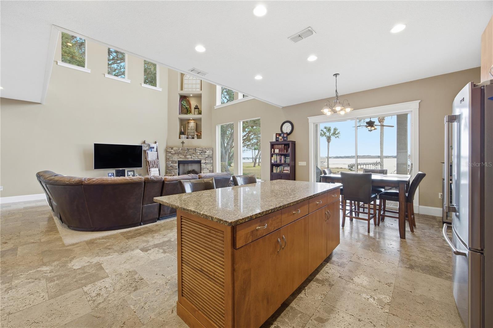 SOUTHWOOD SHORES - Residential