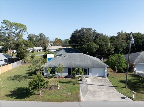 A home in LAKE WALES