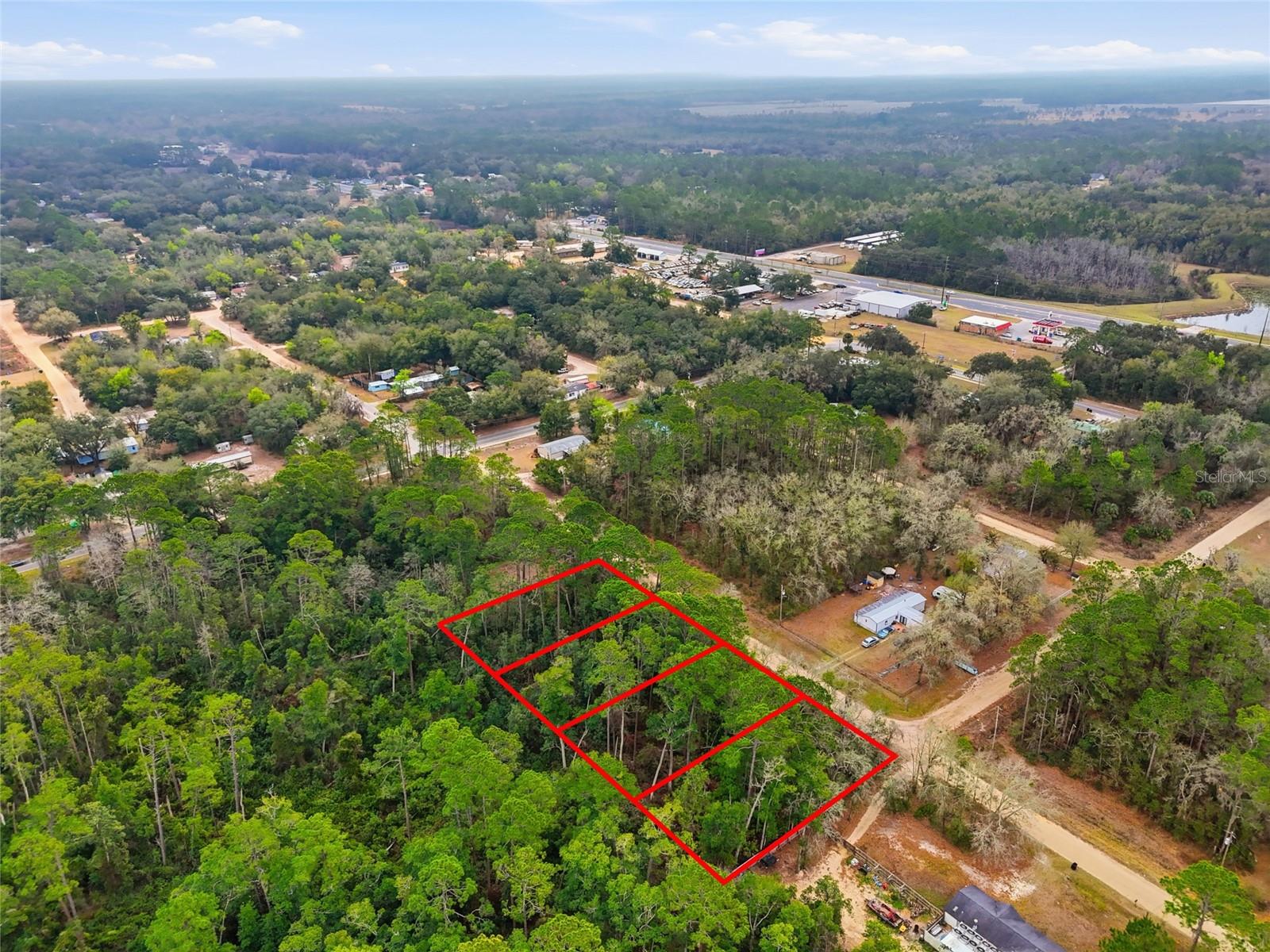 INTERLACHEN LAKES ESTATES - Land