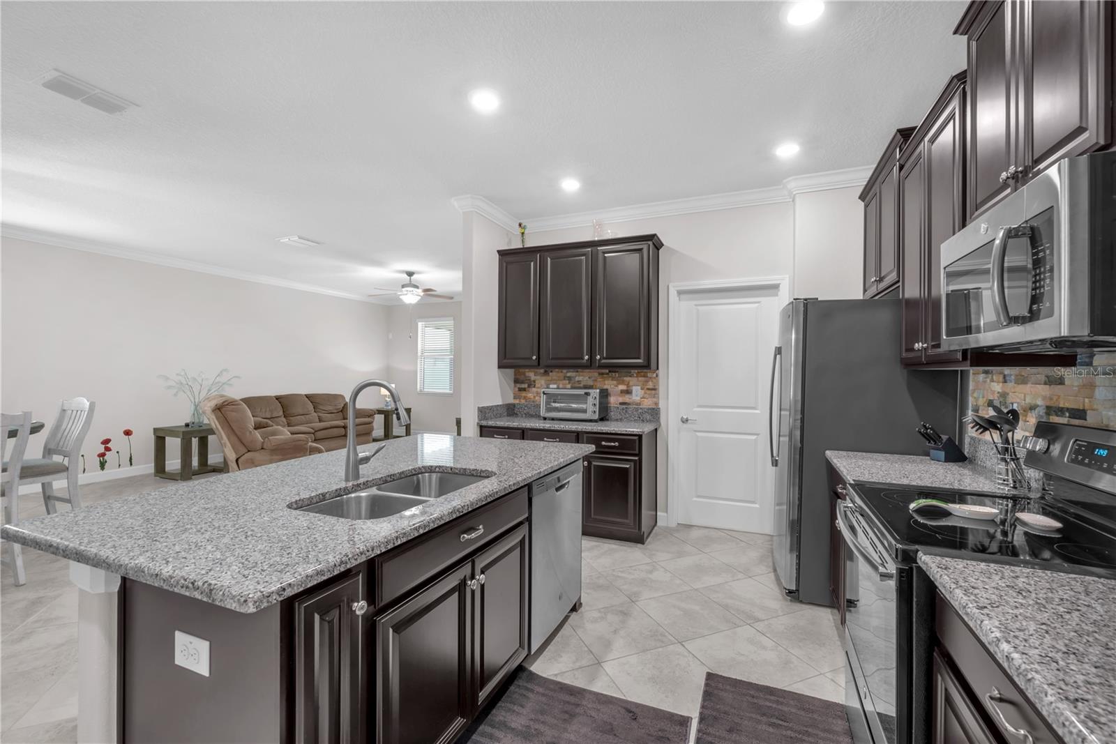 OAKS AT SHADY CREEK - Residential