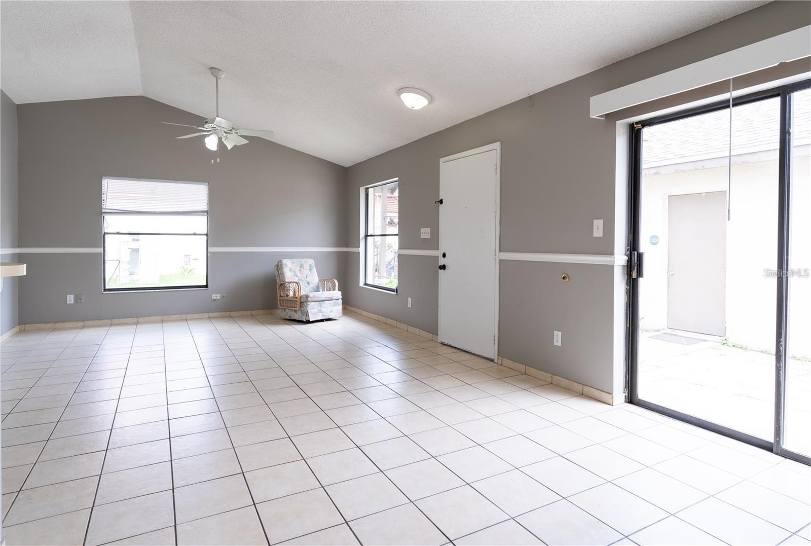 EASTON SUB - Residential Lease