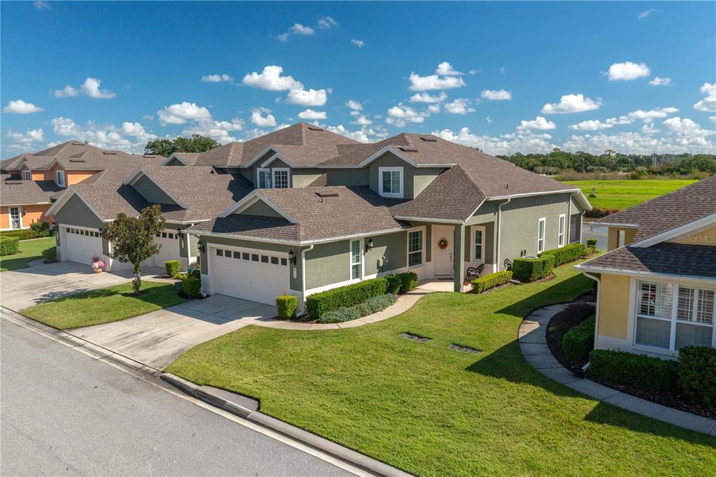Photo of 2928 Mission Lakes Drive #41, Lakeland, FL 33803 (MLS # P4936718)