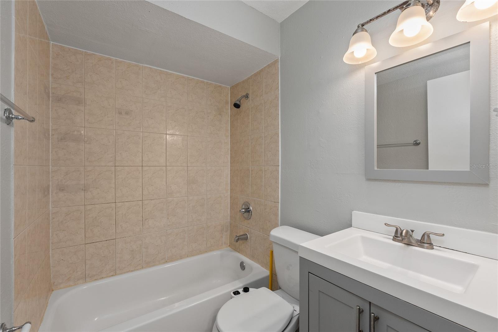 PASADENA ESTATES - Residential