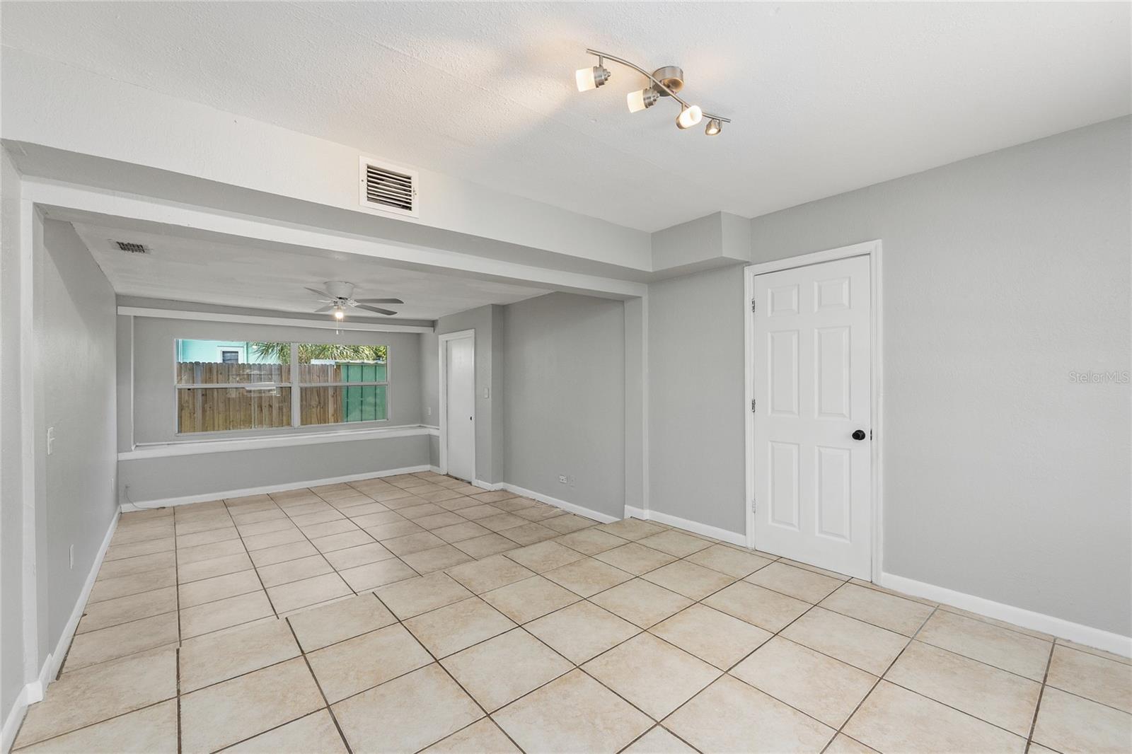 PASADENA ESTATES - Residential