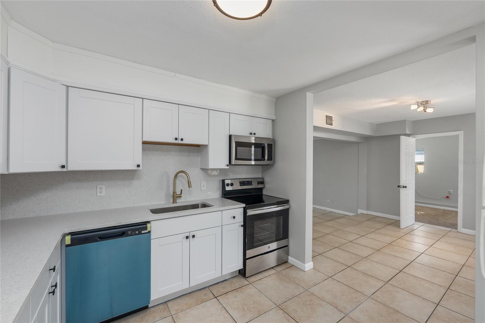 PASADENA ESTATES - Residential