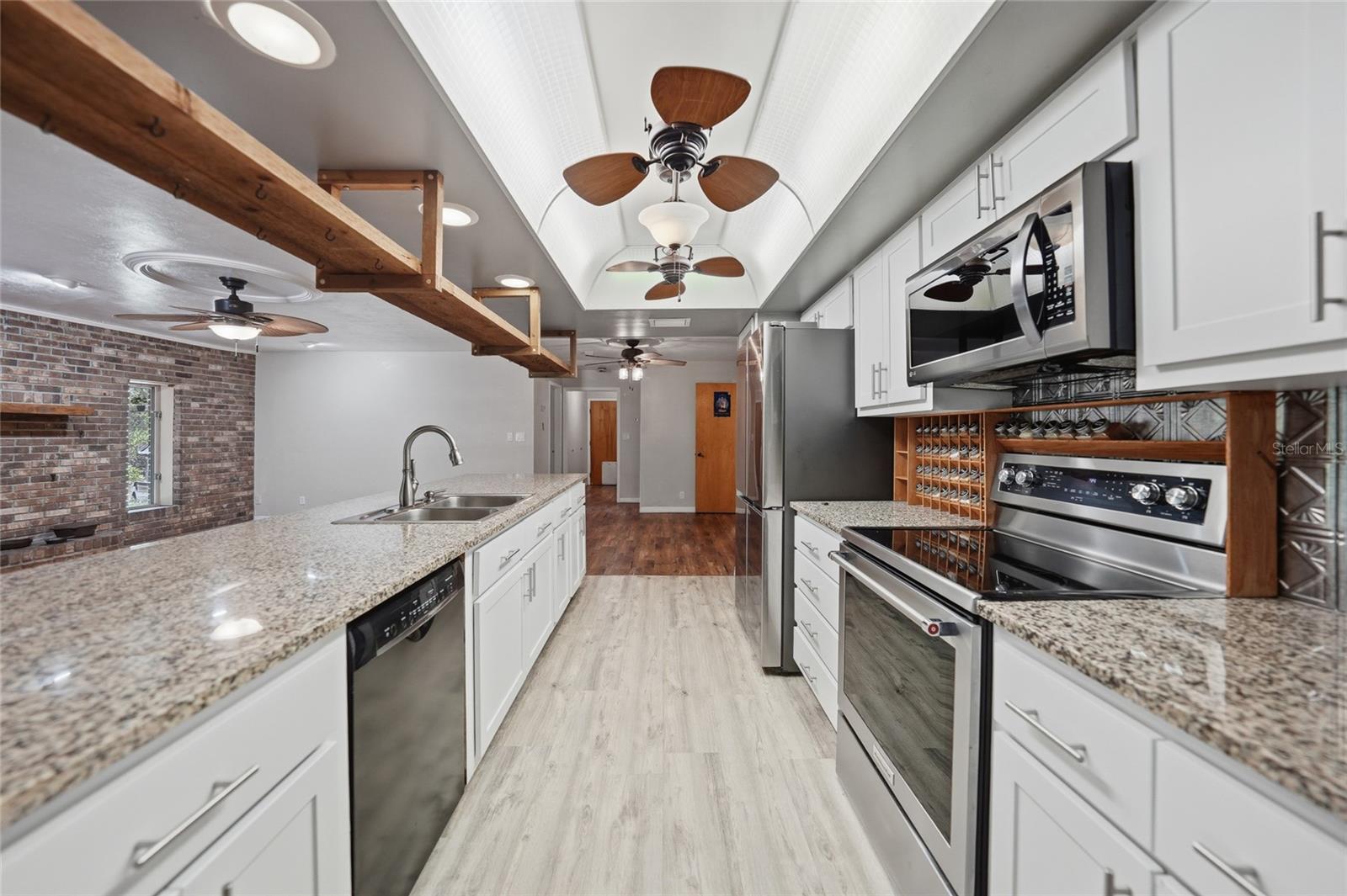 PRAIRIE CREEK WEST - Residential