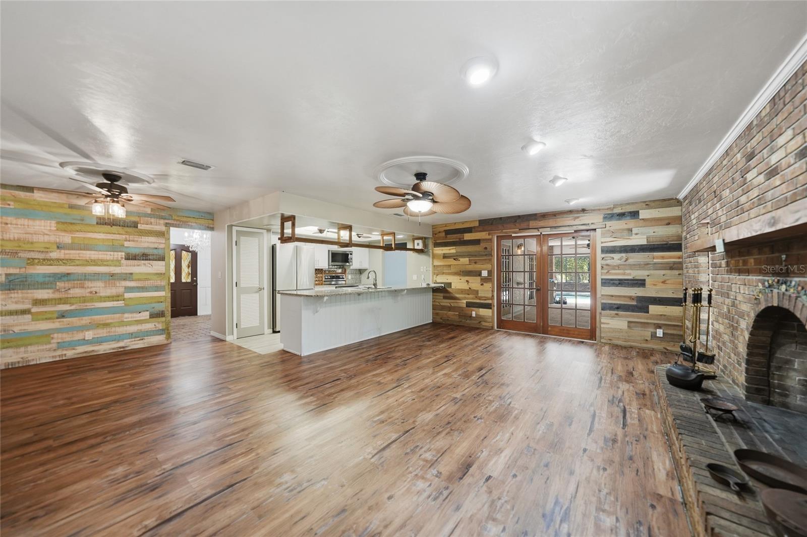 PRAIRIE CREEK WEST - Residential