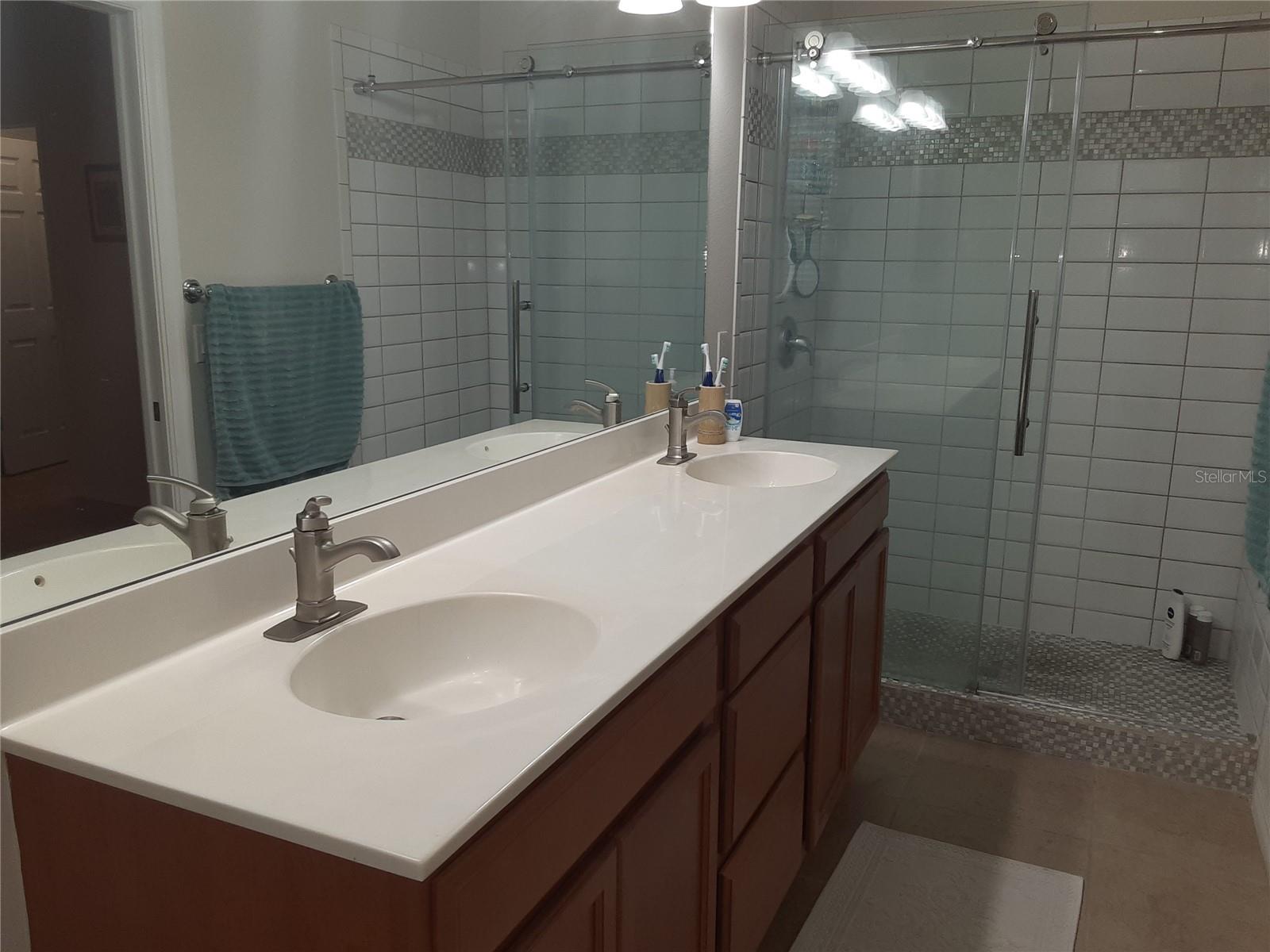 SAN MICHELE AT UNIVERSITY COMMONS - Residential Lease