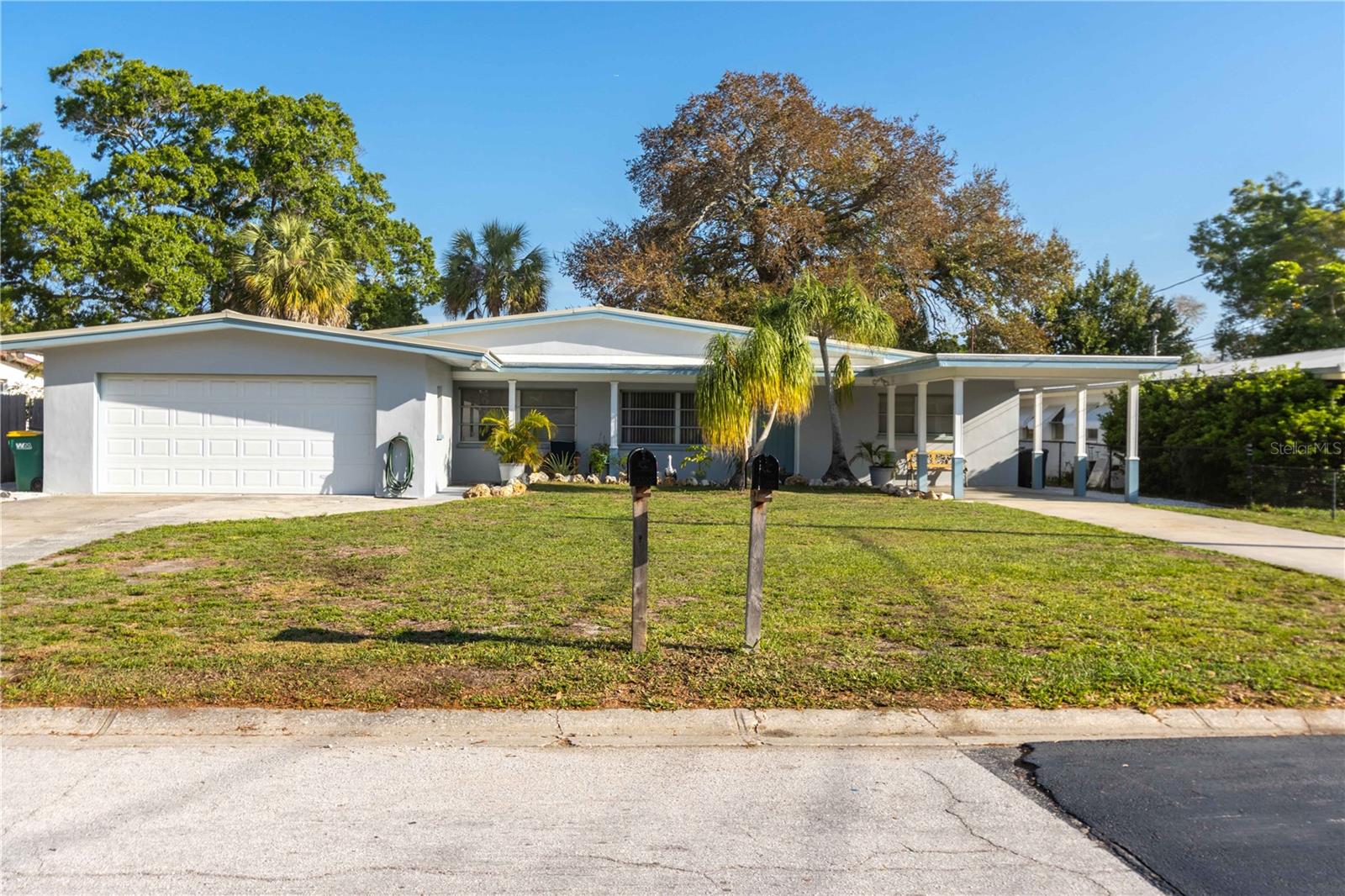 2717 Pinehurst Ave, Belleair Bluffs, FL 33770