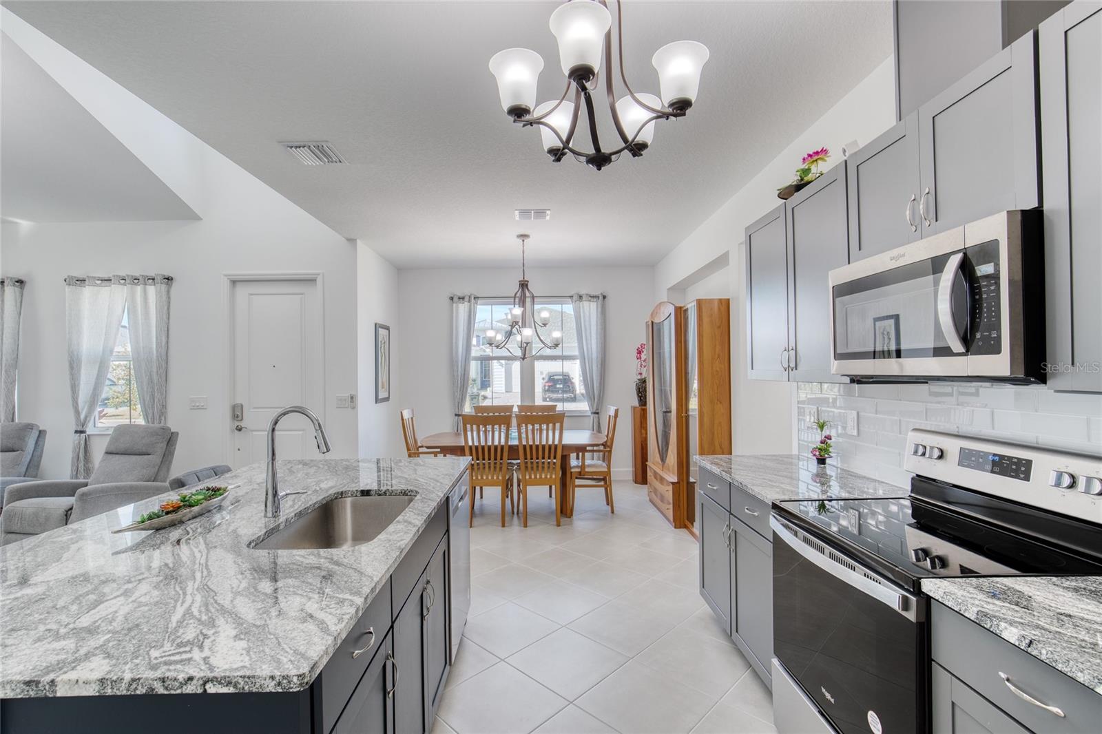 LATITUDE/DAYTONA BEACH CLOAR - Residential