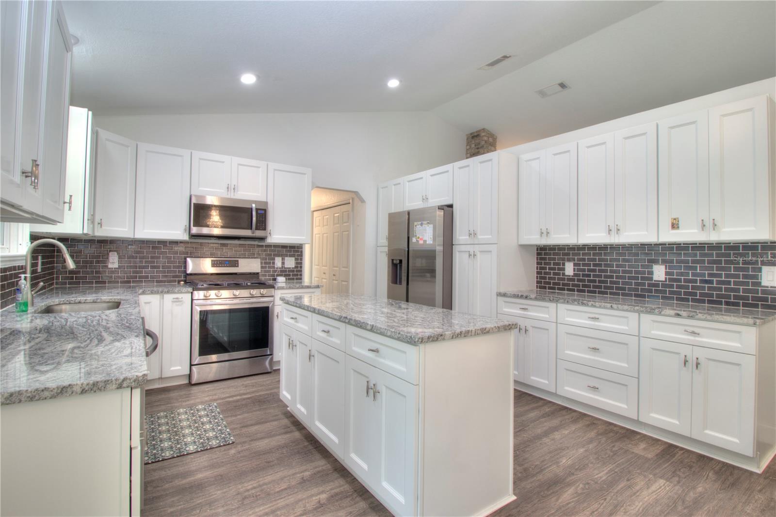 INDIAN PINES - Residential