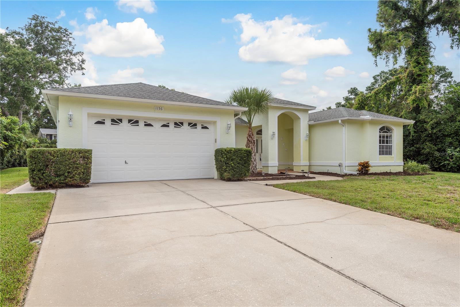 1156 RIDGEGROVE DRIVE W
