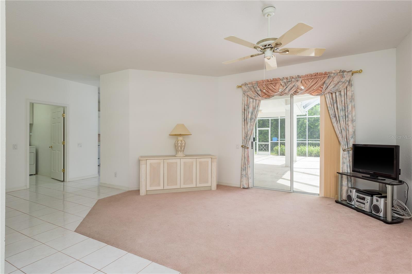 1156 RIDGEGROVE DRIVE W
