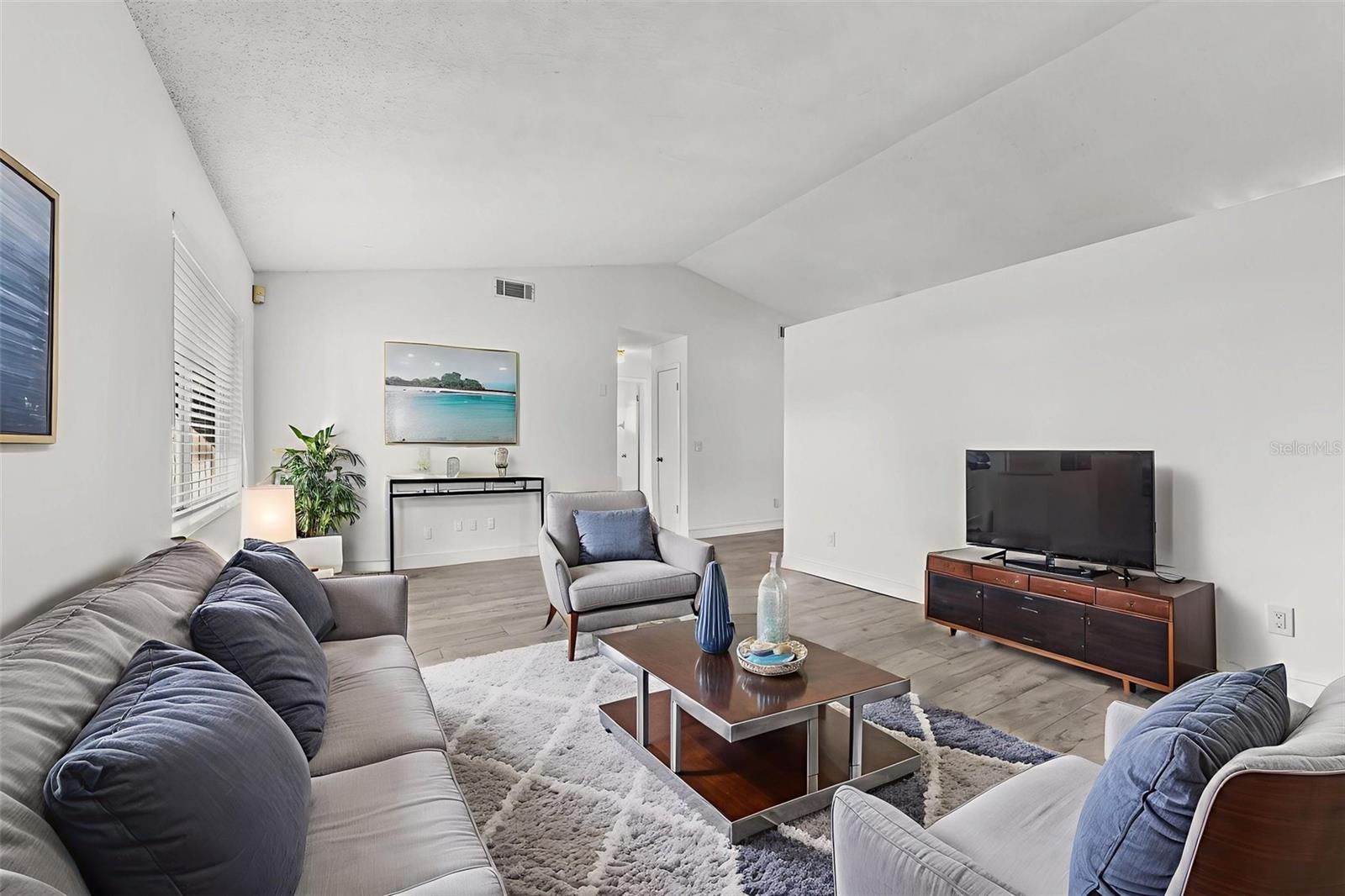 ORANGEWOOD VILLAGE 09 - Residential