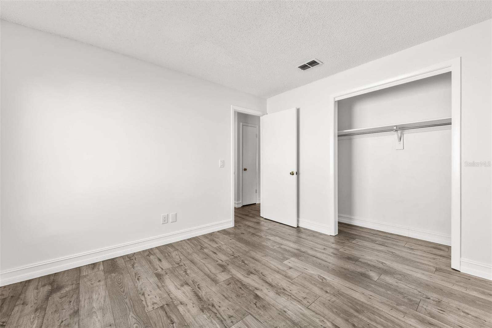 ORANGEWOOD VILLAGE 09 - Residential