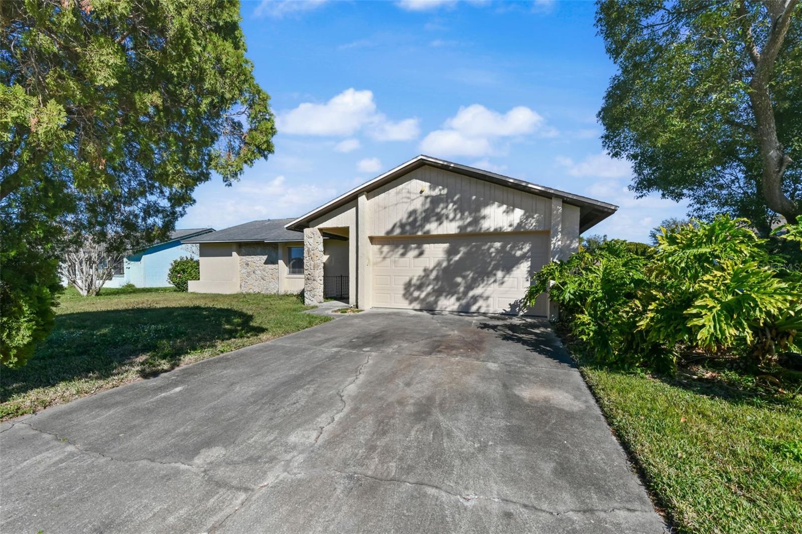 ORANGEWOOD VILLAGE 09 - Residential