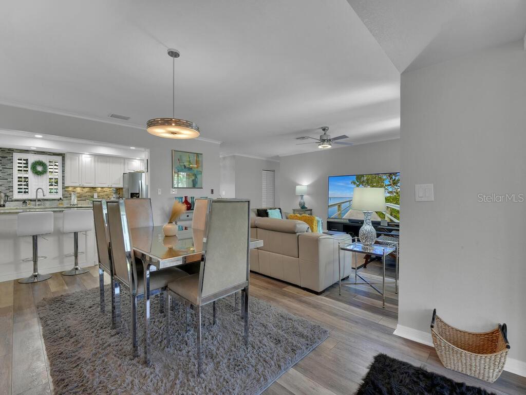 CALOOSA BAYVIEW CONDO PH B - Residential