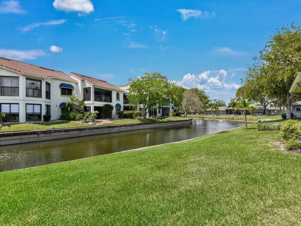 CALOOSA BAYVIEW CONDO PH B - Residential