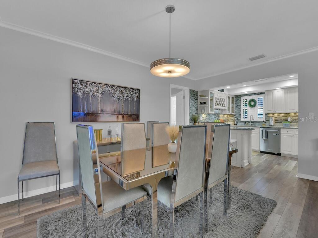 CALOOSA BAYVIEW CONDO PH B - Residential