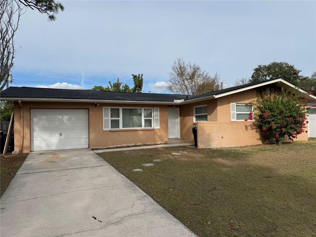 Photo of 1764 Thames Street, Clearwater, FL 33755 (MLS # TB8457798)