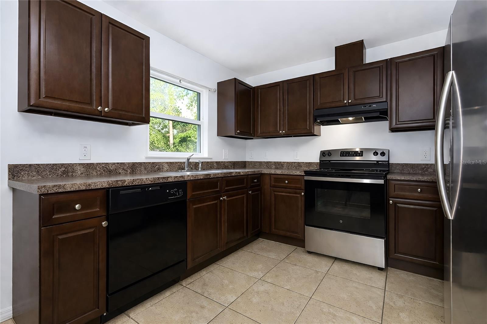 DELTONA LAKES UNIT 10 IN 25 & 36 18 30 - Residential