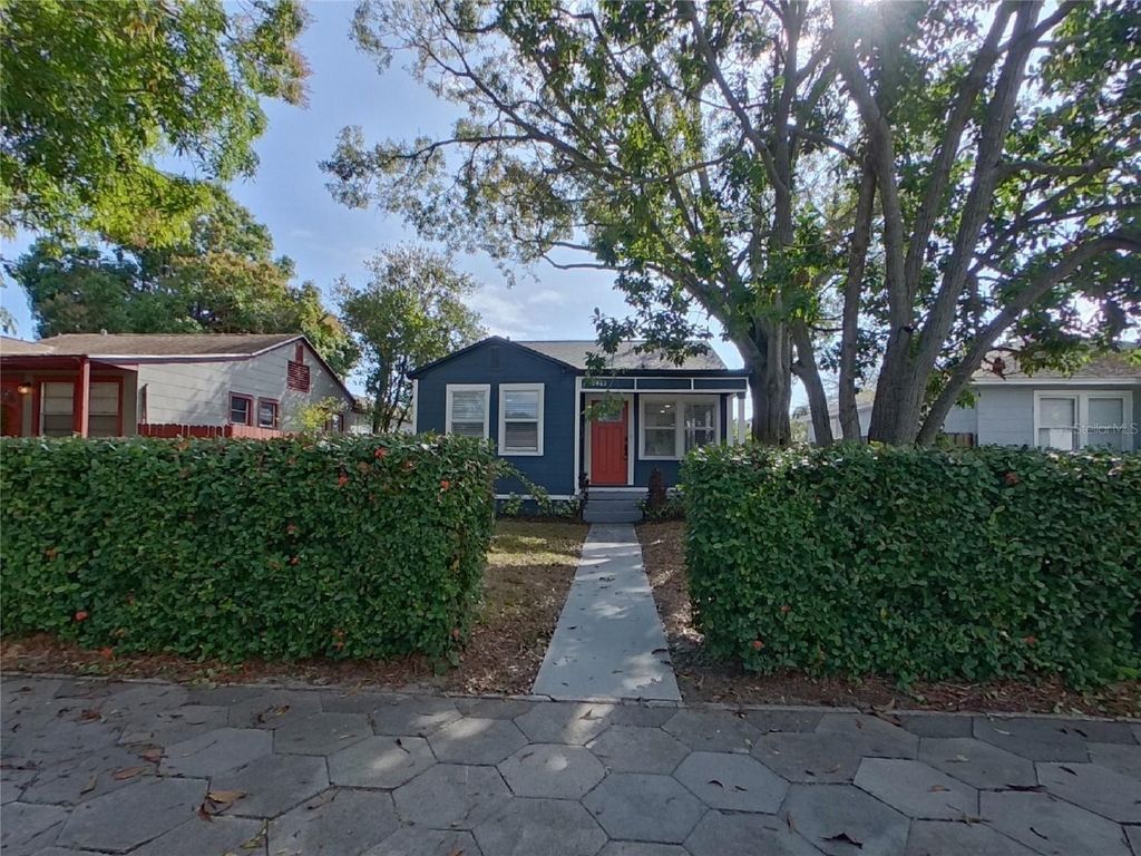 Photo of St Petersburg, FL 33713 (MLS # TB8462473)