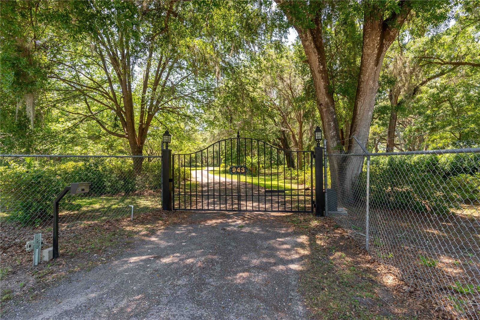 943 S COUNTY ROAD 21