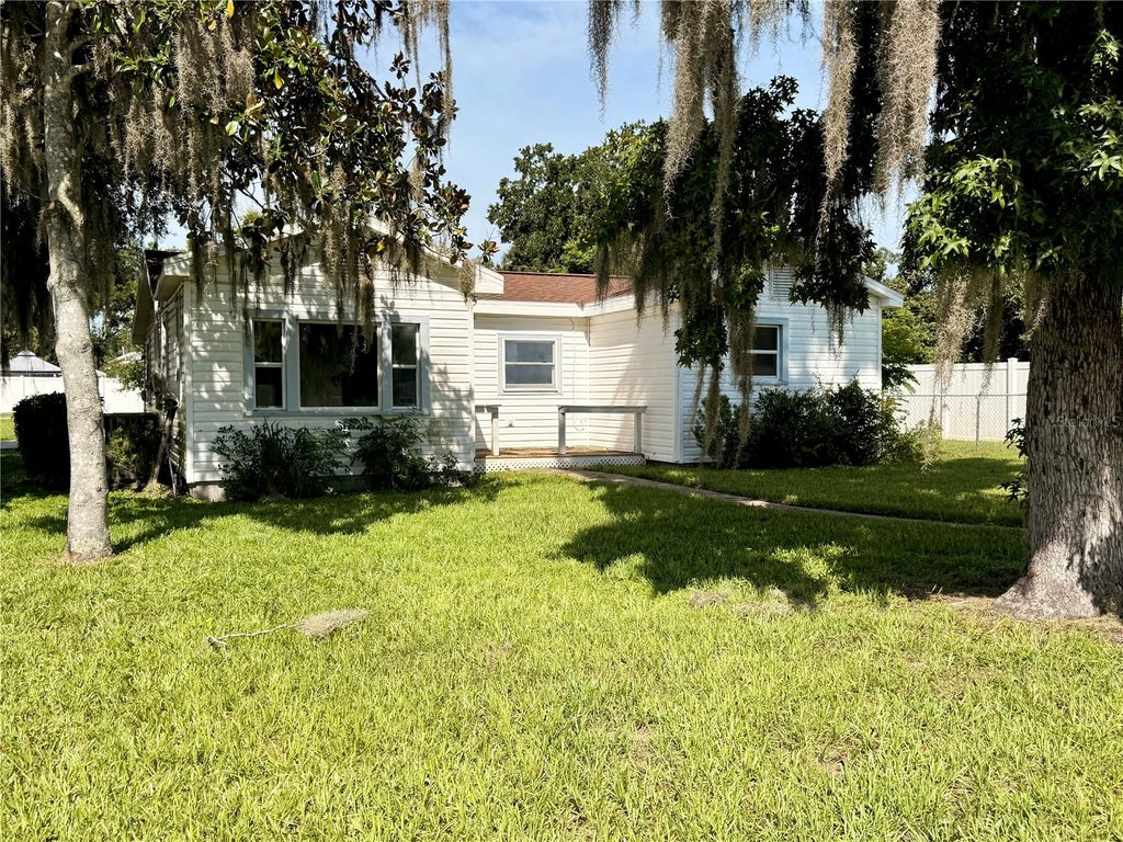 Photo of 5629 19th Street, Zephyrhills, FL 33542 (MLS # TB8553846)