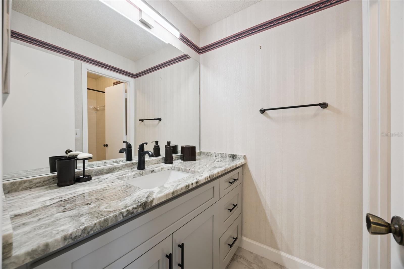 SILVER RIDGE PH 03 - Residential