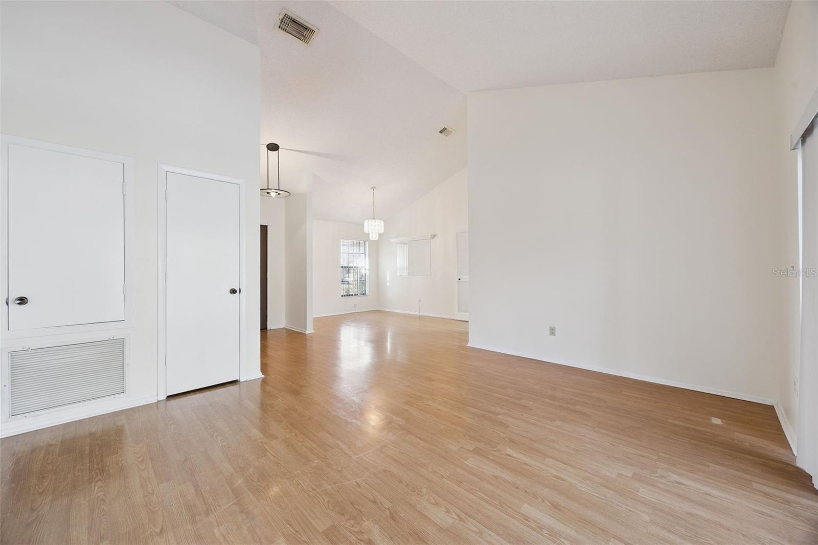 SILVER RIDGE PH 03 - Residential