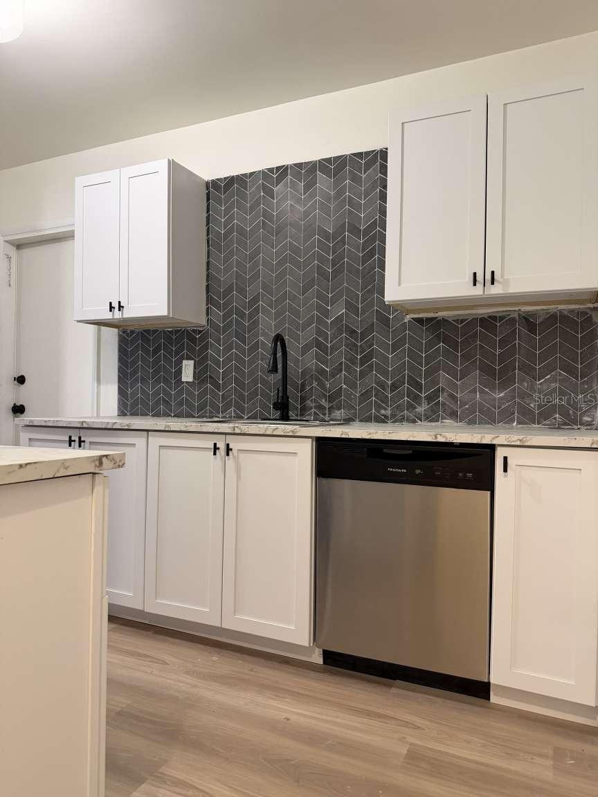PORT CHARLOTTE SEC 033 - Residential Lease