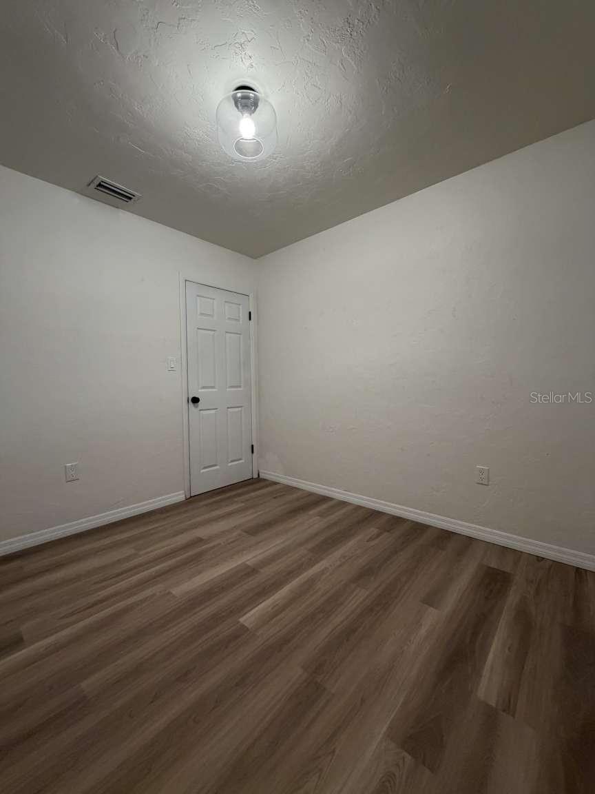 PORT CHARLOTTE SEC 033 - Residential Lease