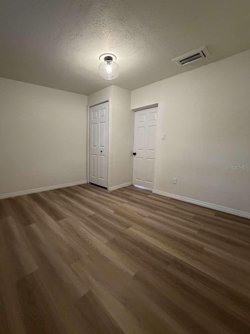 PORT CHARLOTTE SEC 033 - Residential Lease