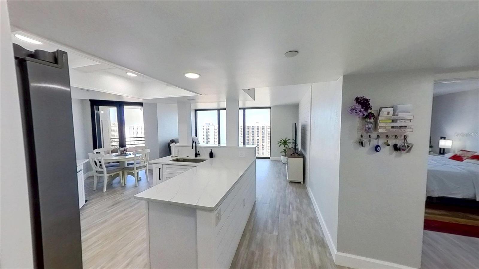 1 OCEANS BOULEVARD W 22A3