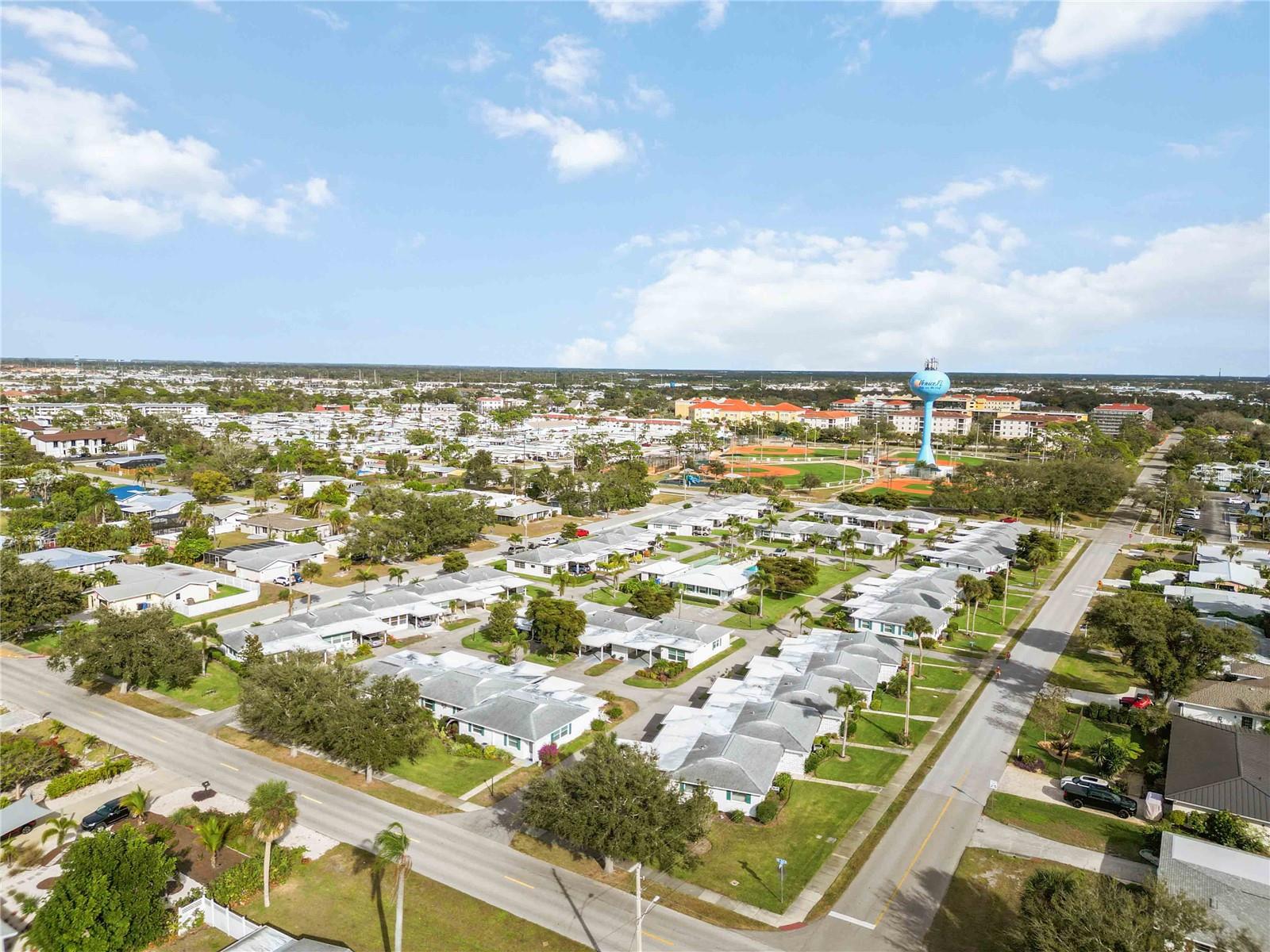 BEACH MANOR VILLAS - Residential