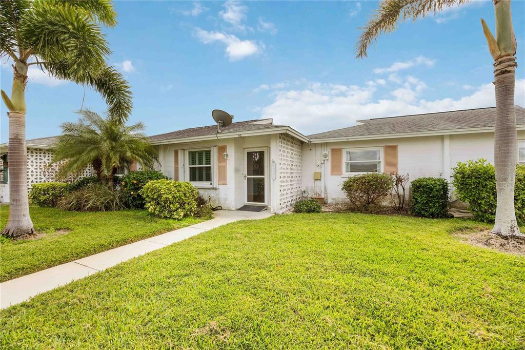 Photo of 112 The Corso #112, Venice, FL 34285 (MLS # N6141588)